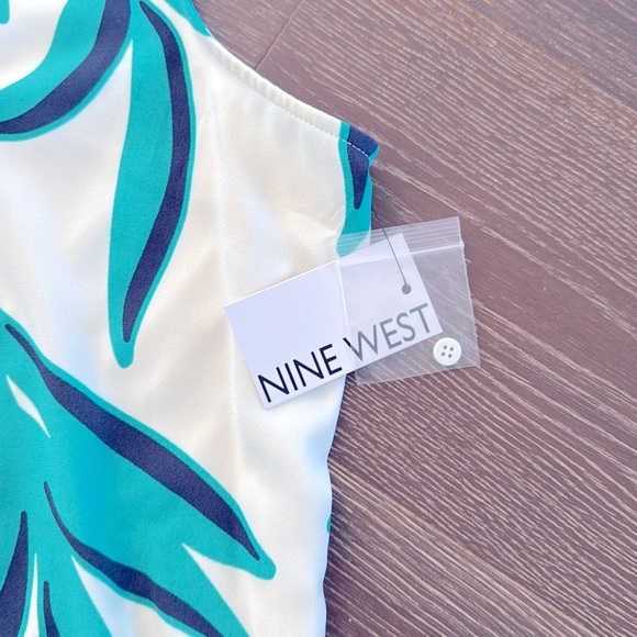 NWT! NINE WEST ruffle hem mini dress. Tropical abstract leaves design. Size L. - Picture 4 of 5